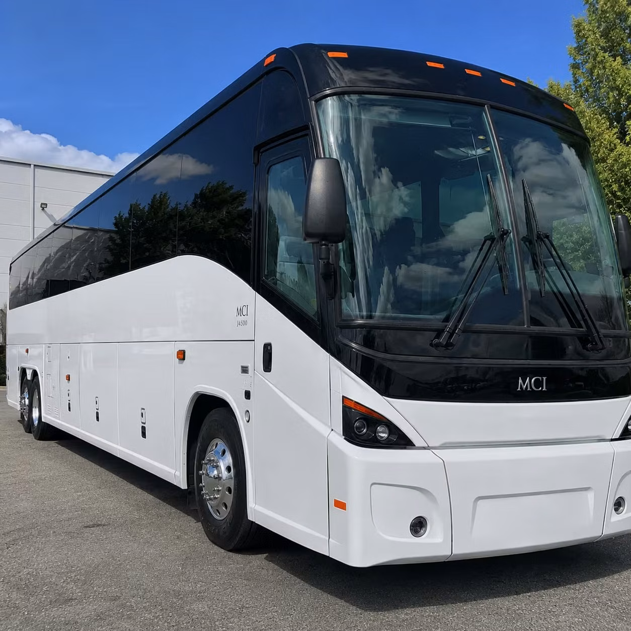 airport shuttle transportation for north richland hills corporate teams traveling through dfw and love field