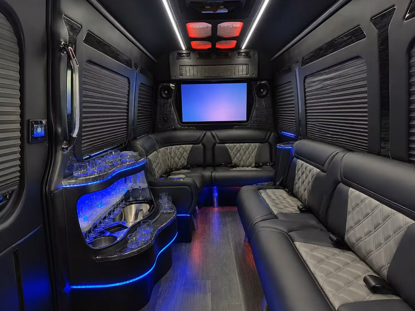 construction crew and worksite shuttle services in north richland hills